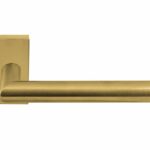 Deurkruk BASIC LBII-19Q32G op rechthoekig rozet PVD Mat Goud