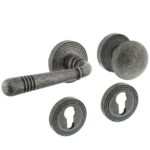 Intersteel wisselgarnituur links Helena op rond rozet met ril + pc-plaatjes oud grijs