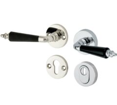 SKG3 kruk/kruk op rozet Antique ebben Links + kerntrekbeveiliging glans nikkel/glans chroom