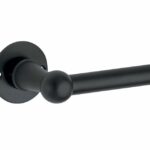 Deurkruk op ongeveerd rozet Chemin de Fer 100mm mat zwart