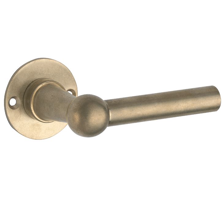 Deurkruk op ongeveerd rozet Chemin de Fer 100mm messing antiek