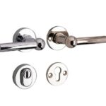 SKG3 kruk/kruk op rozet Chemin de Fer Rechts + kerntrekbeveiliging glans nikkel/glans chroom