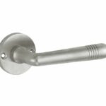 Deurkruk op ongeveerd rozet Art-Deco/Elegant mat nikkel ongelakt