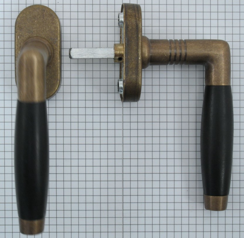 Draaikiepgarnituur messing antiek + ebben