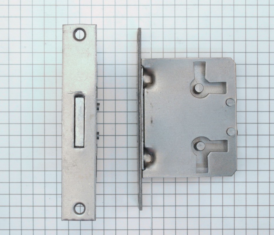 Insteekslot 25 mm met rechthkge ijzeren voorplaat (zonder sleutel)