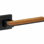 Deurkruk op geveerd rozet Mimolimit pvd mat zwart/teak