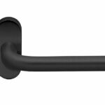 Deurkruk op ovaal rozet Boda Zwart