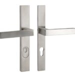 SKG3 PC72 kruk Metro op rechthoekig smal schild PRIO + kerntrekbeveiliging RVS