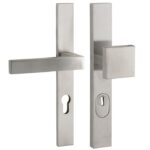 SKG3 PC72 knop/kruk Metro links op rechthoekig smal schild PRIO + kerntrekbeveiliging RVS