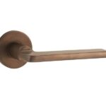 Deurkruk op geveerd rozet Piatto/Vivo messing antiek brons