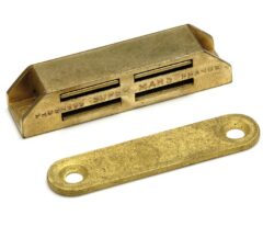 Magneetsnapper super mars opschroevend 4kg vermessingd