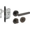 Intersteel deurbeslag set WC-slot 638 mm zwart + Deurkruk Bastian rond en WC-sluiting antraciet grijs