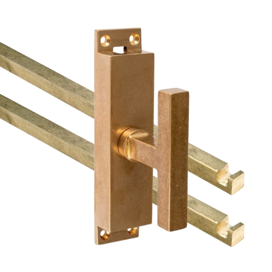 Kruk-espagnolet Kare Messing Antiek Inclusief 2 Stangen