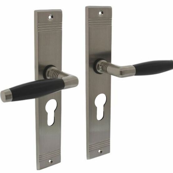 Intersteel deurklink Ton basic met schild PC72 mm rechthoekig met rillen 235x43mm nikkel mat/zwart