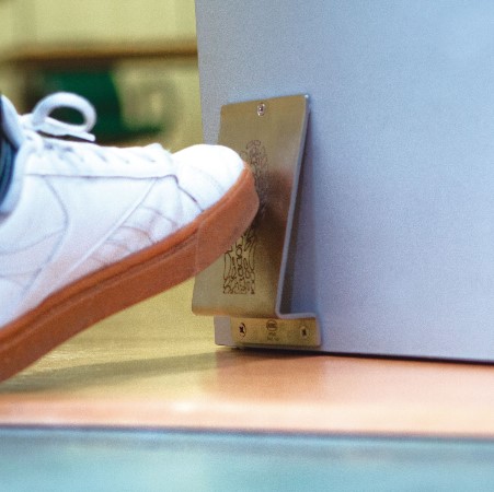 Voetpedaal voor op de deur rvs