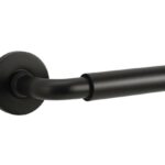 Deurkruk op geveerd rozet Frankfurt/Vivo mat zwart