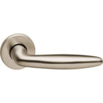 Gatdeel Rechts Deurkruk sigaar op rozet nikkel mat