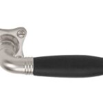 Deurkruk 1934 Stokstraat Mat Nikkel/Ebbenhout op Klaver Rozet