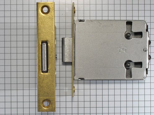 Insteekslot 45 mm met rechthkge messing voorplaat (zonder sleutel)