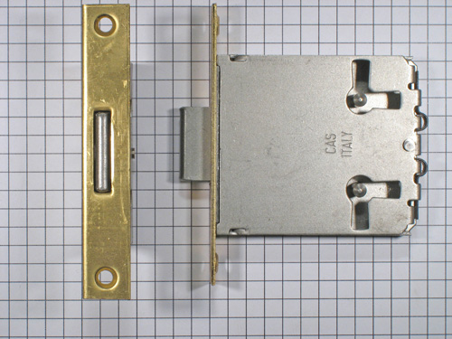 Insteekslot 40 mm met rechthkge messing voorplaat (zonder sleutel)