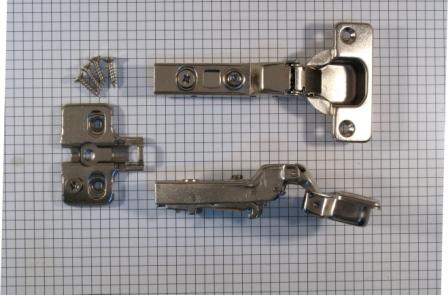 Keukenscharnier, softclose, vernikkeld, tbv half opdekdeurtjes