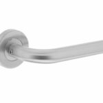 Deurkruk Recht op rozet 500 serie RVS