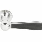 Deurkruk BOSCO LZ100 op rozet Gepolijst RVS/Zwart