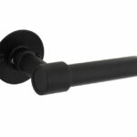 Deurkruk L/L-Model Recht + Ronde Platte Rozet 50x2 mm RVS/Zwart