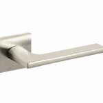 Olivari deurkruk Lotus Q op rozet nikkel mat titaan PVD