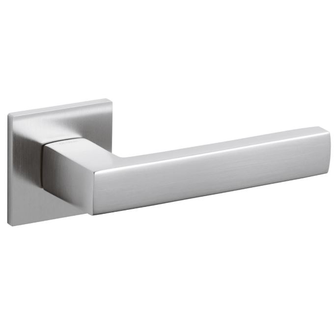 Olivari deurkruk Planet Q op rozet chroom mat