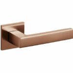 Olivari deurkruk Planet Q op rozet koper mat titaan PVD