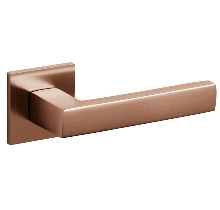 Olivari deurkruk Planet Q op rozet koper mat titaan PVD