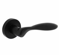 Deurkruk George op ronde rozet 53x8mm met nokken mat zwart