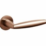 Olivari deurkruk Aurelia op rozet koper mat titaan PVD