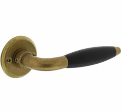 Deurkruk Antonnet met rozet ø50x5mm schroefgat messing getrommeld/ebbenhout