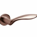 Olivari deurkruk Onda op rozet brons mat titaan PVD