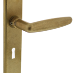 Deurkruk Sophie met schild 181x41x7mm SL56 messing getrommeld