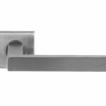 Deurkruk Basis Vierkant op Rozet RVS