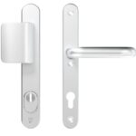 AXA Oval Plus Smal veiligheidsbeslag PC92 SKG*** met kerntrekbeveiliging D-greep/kruk