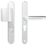 AXA Oval Plus Smal veiligheidsbeslag PC55 SKG*** met kerntrekbeveiliging D-greep/kruk