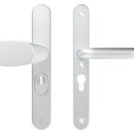 AXA Oval Plus Smal veiligheidsbeslag PC55 SKG*** met kerntrekbeveiliging Wing-greep/kruk