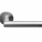 Deurkruk BASIC LBIIL-22 EN1906 op ronde rozet Mat RVS