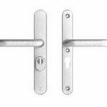 AXA Oval Plus Smal veiligheidsbeslag PC55 SKG*** met kerntrekbeveiliging kruk/kruk geslepen F1