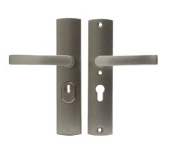 Axa Curve Plus RVS-Look PC55 Veiligheidsbeslag kruk/kruk met kerntrekbeveiliging SKG3