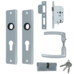 Set binnendeurbeslag Deurkruk op schild PC55