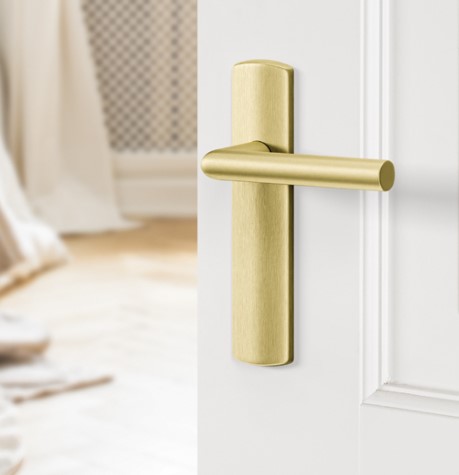 AXA curve klik schild blind met deurkruk Milan aluminium goud