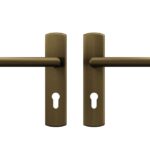 AXA curve klik schild PC72 met deurkruk Milan aluminium brons