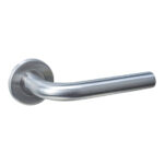 Intersteel deurkruk Q 02 op rozet verdekt ø52x6mm rvs