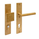 Intersteel SKG3 veiligheidsbeslag rechthoekig greepkruk Jura PC92mm met kerntrekbeveiliging PVD messing getrommeld