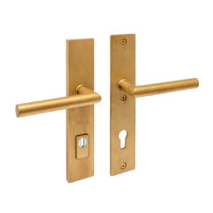 Intersteel SKG3 veiligheidsbeslag rechthoekig krukkruk Jura PC92mm met kerntrekbeveiliging PVD messing getrommeld